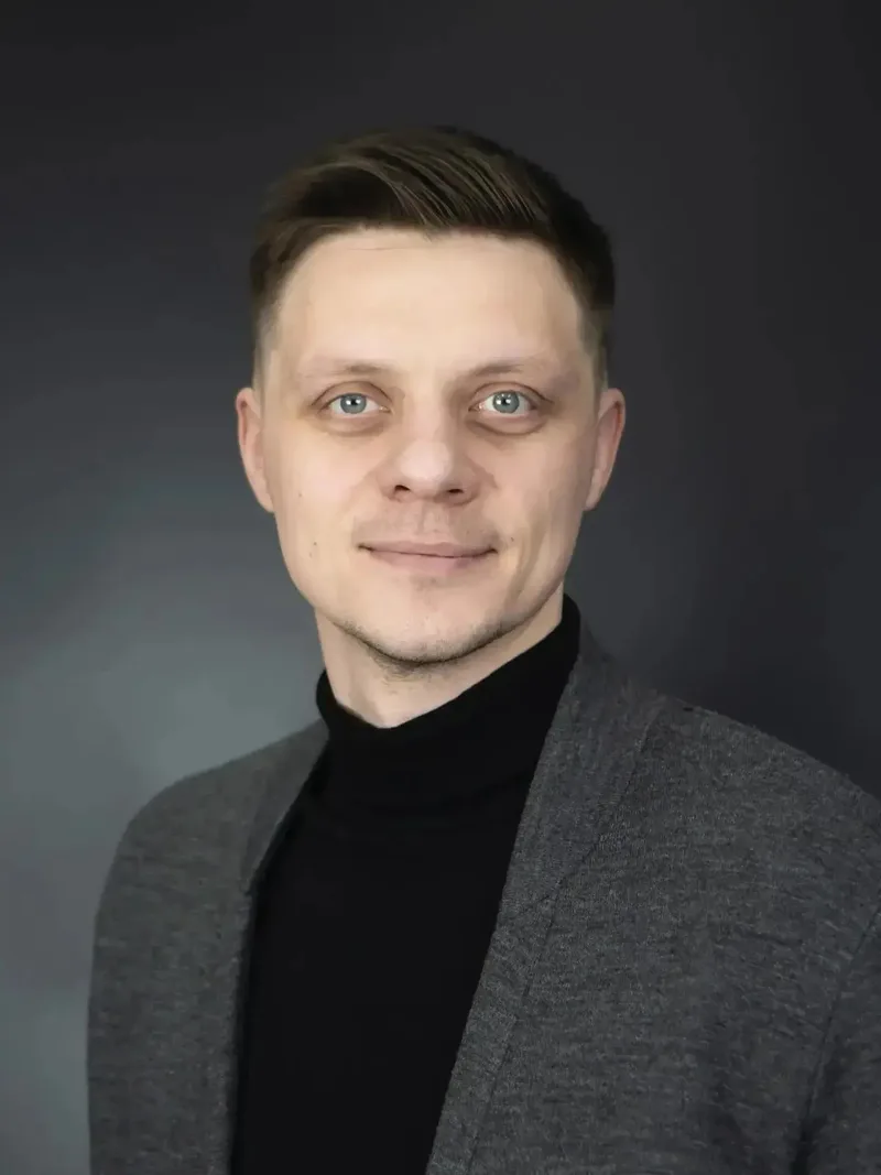 Клименко Кирилл Константинович — Директор департамента развития трудовых ресурсов Акционерного общества «Корпорация развития Дальнего Востока и Арктики» (АО «КРДВ») Минвостокразвития РФ.